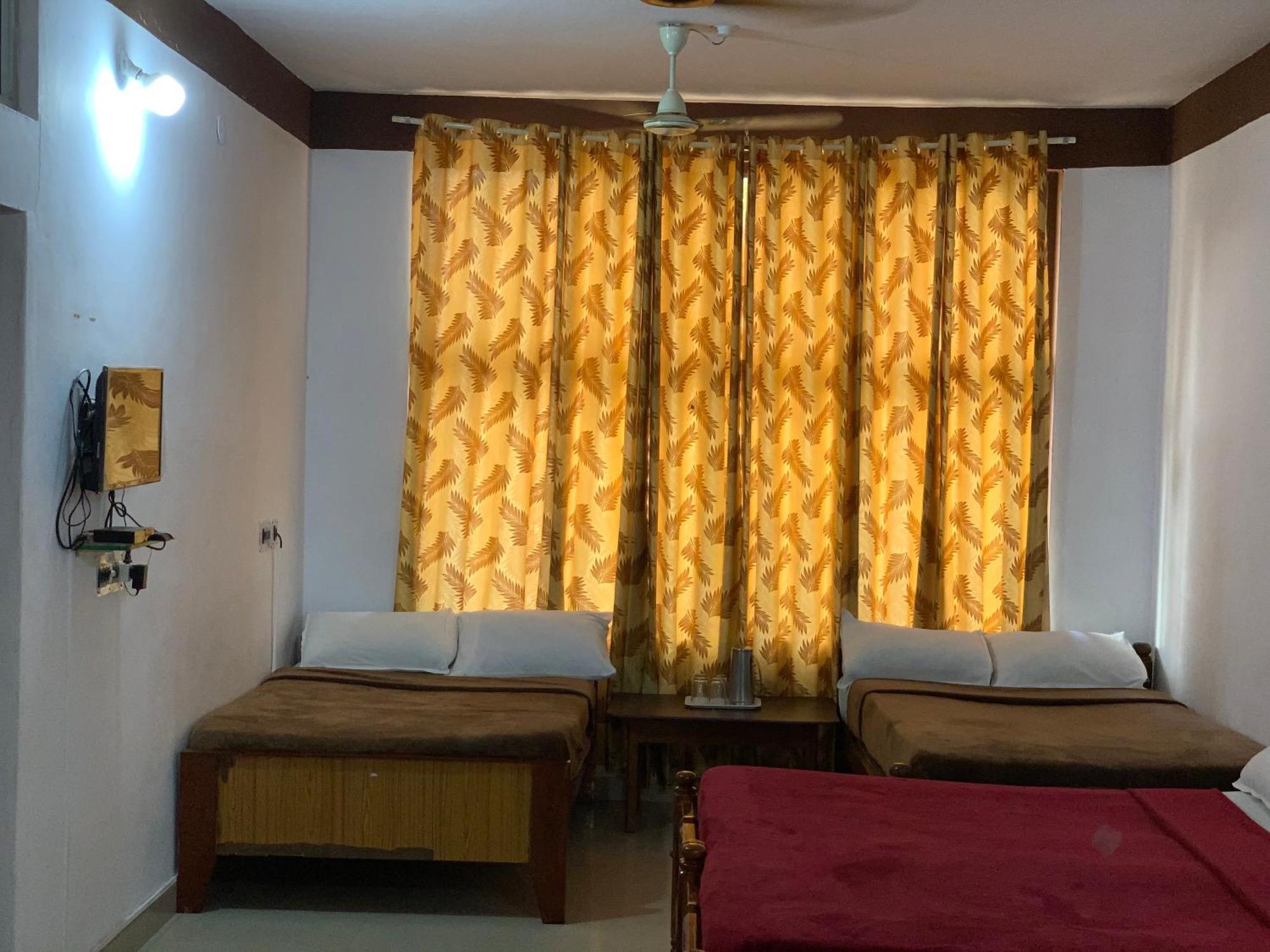 מדיקרי Hotel Caveri Inn מראה חיצוני תמונה