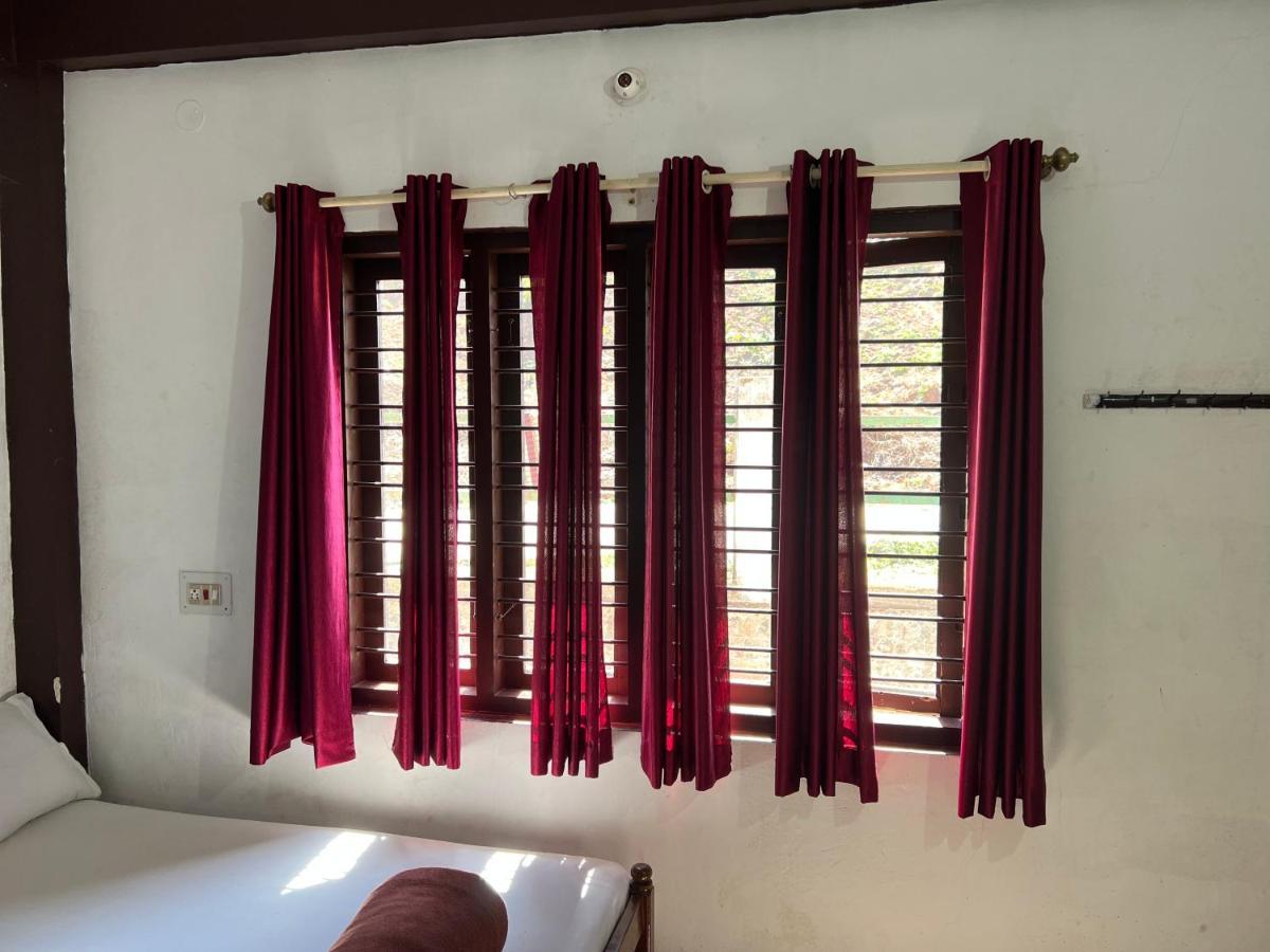 מדיקרי Hotel Caveri Inn מראה חיצוני תמונה
