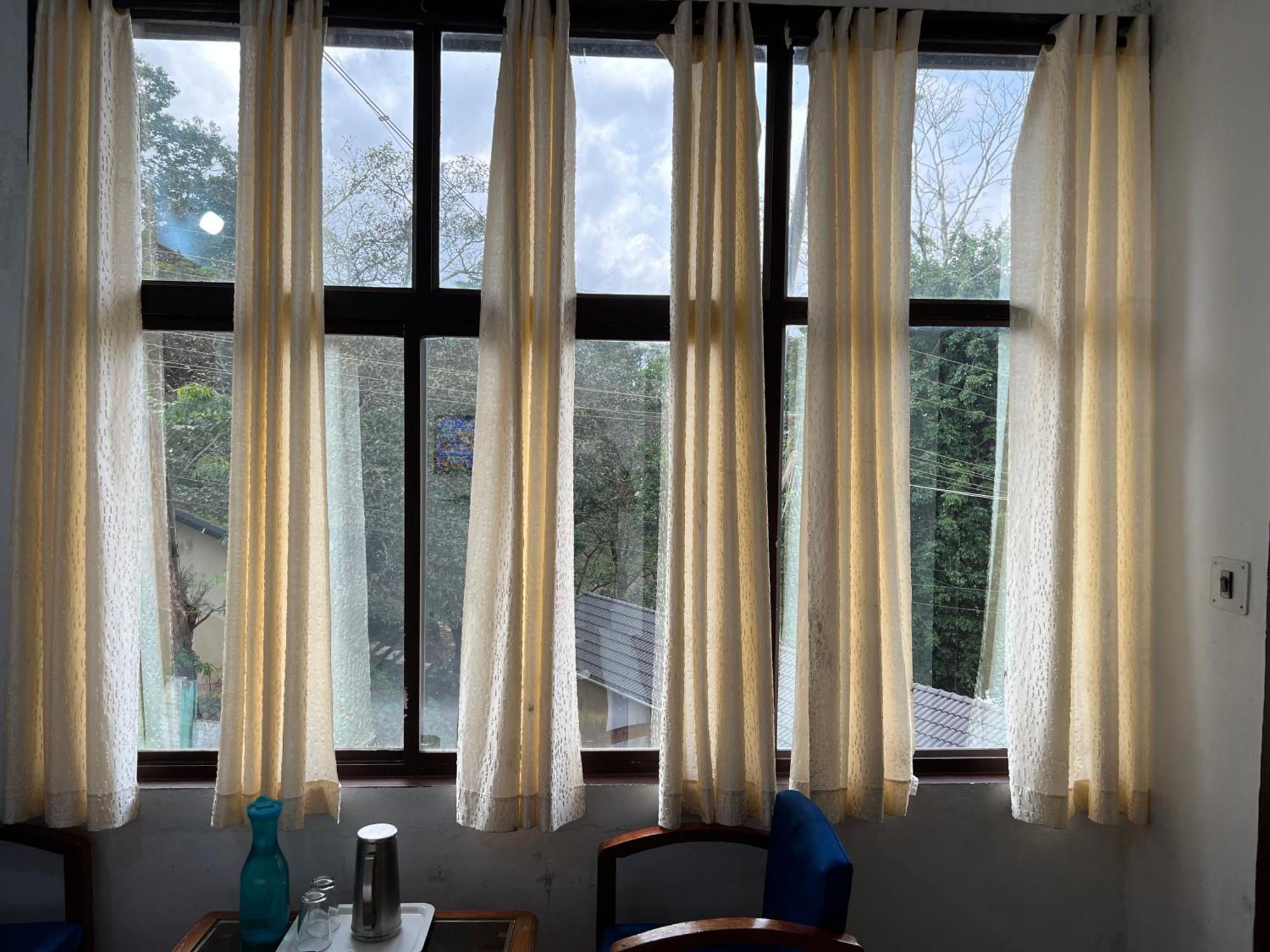 מדיקרי Hotel Caveri Inn מראה חיצוני תמונה